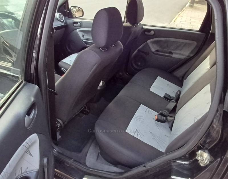 FIESTA 1.6 MPI CLASS HATCH 8V FLEX 4P MANUAL - 2009 - FARROUPILHA