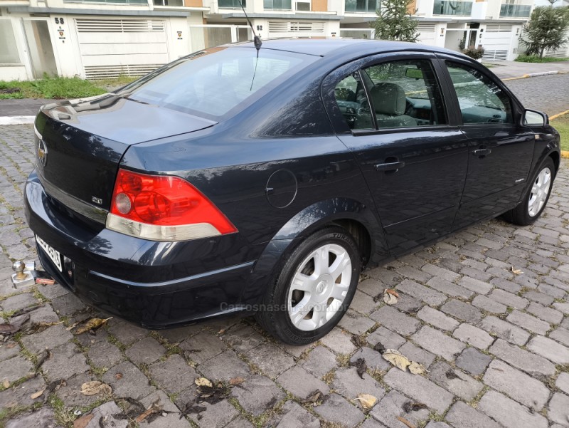 VECTRA 2.0 MPFI ELEGANCE 8V FLEX 4P MANUAL - 2009 - FARROUPILHA