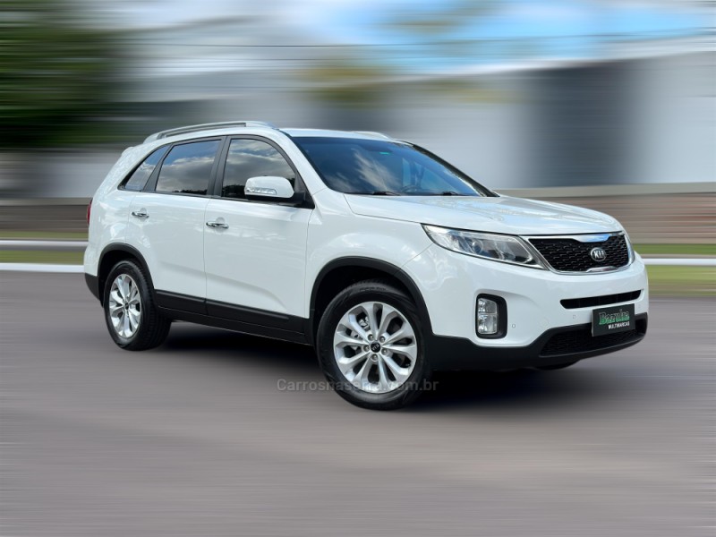 SORENTO 2.4 EX2 4X2 16V GASOLINA 4P AUTOMÁTICO - 2014 - NOVO HAMBURGO