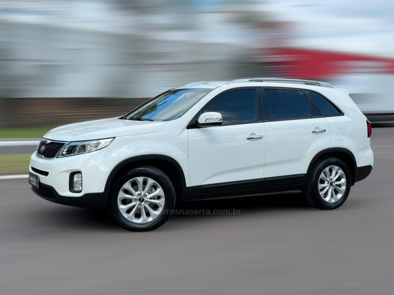 SORENTO 2.4 EX2 4X2 16V GASOLINA 4P AUTOMÁTICO - 2014 - NOVO HAMBURGO