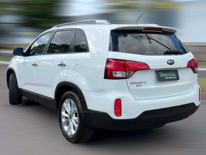 SORENTO 2.4 EX2 4X2 16V GASOLINA 4P AUTOMÁTICO - 2014 - NOVO HAMBURGO