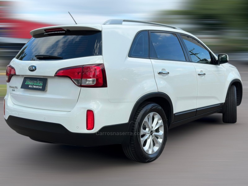SORENTO 2.4 EX2 4X2 16V GASOLINA 4P AUTOMÁTICO - 2014 - NOVO HAMBURGO