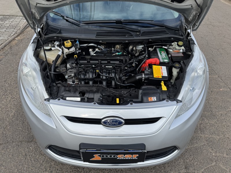 FIESTA 1.6 SE HATCH 16V FLEX 4P MANUAL - 2012 - DOIS IRMãOS