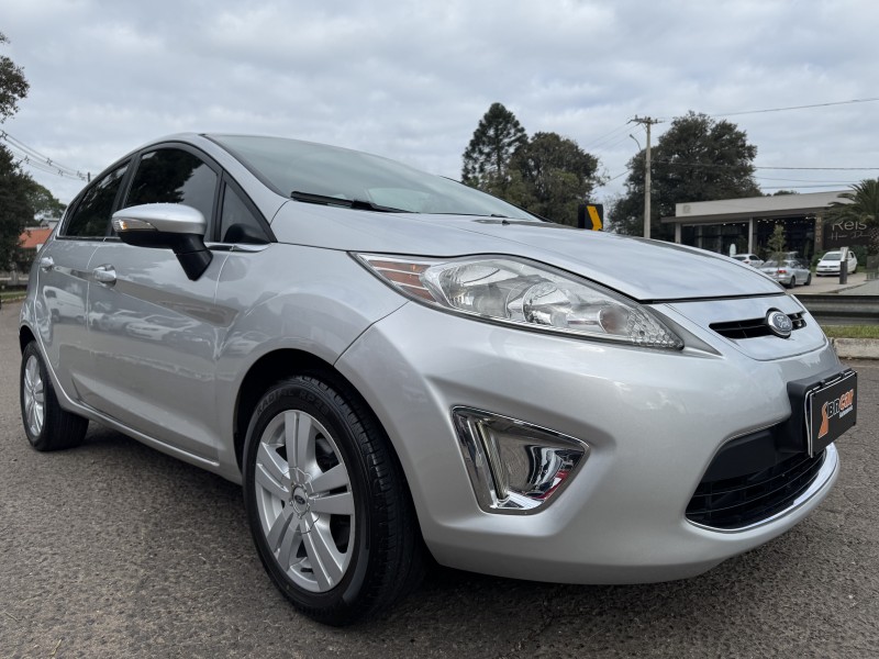 FIESTA 1.6 SE HATCH 16V FLEX 4P MANUAL - 2012 - DOIS IRMãOS
