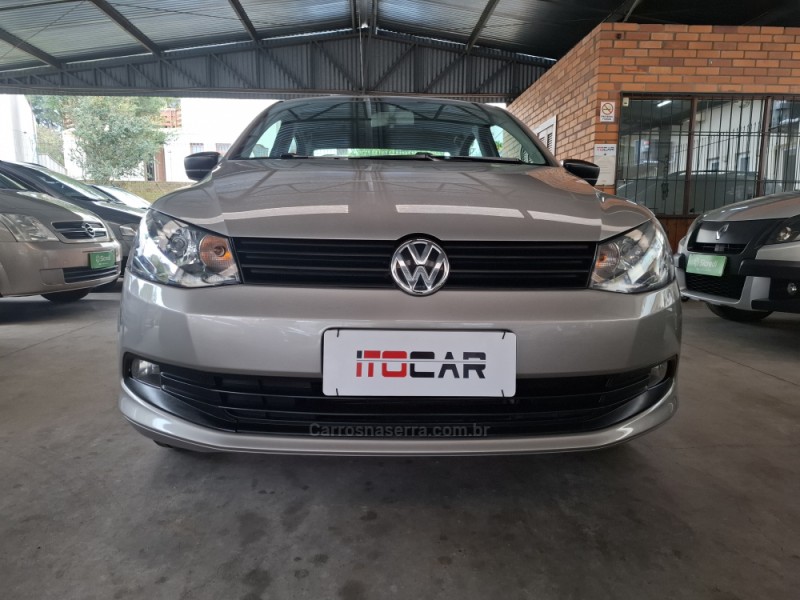 VOYAGE 1.6 MI CITY 8V FLEX 4P MANUAL - 2015 - GARIBALDI