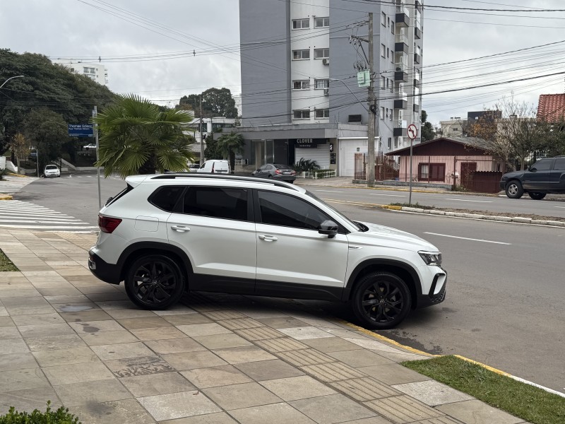 TAOS 1.4 16V COMFORTLINE TSI FLEX 4P AUTOMÁTICO - 2022 - FARROUPILHA
