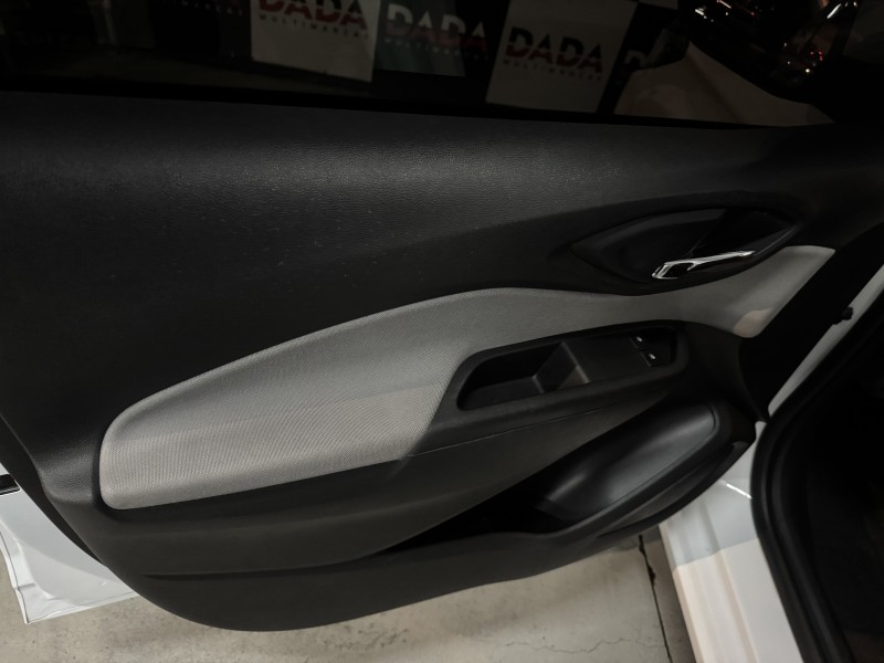 ONIX 1.4 MPFI LT 8V FLEX 4P MANUAL - 2019 - CAXIAS DO SUL