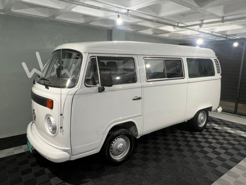 KOMBI 1.6 STD 8V GASOLINA 3P MANUAL