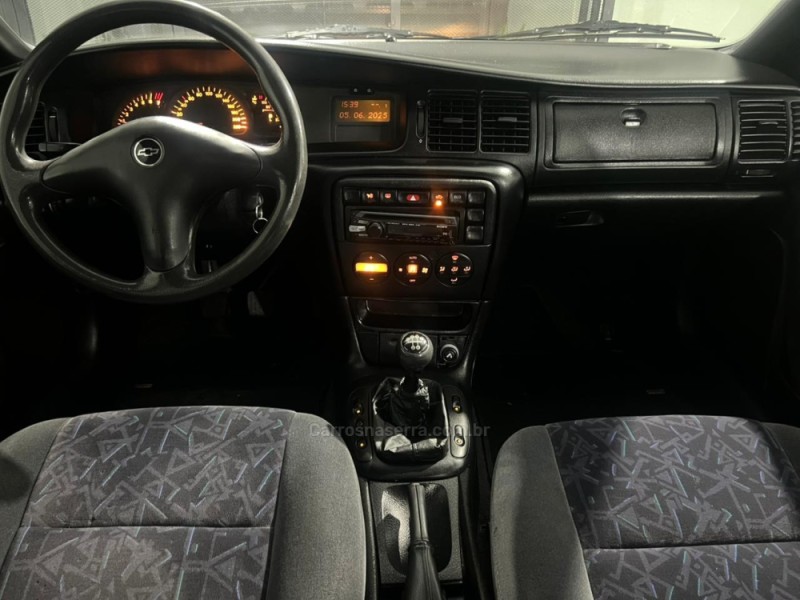VECTRA 2.0 MPFI GLS 8V GASOLINA 4P MANUAL - 1998 - BENTO GONçALVES