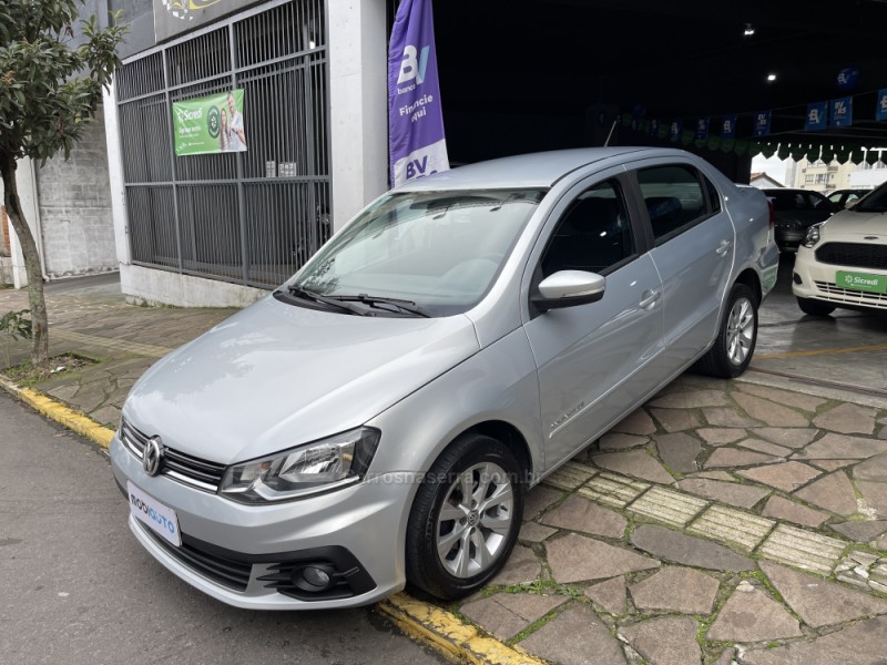 VOYAGE 1.0 12V MPI TOTALFLEX COMFORTLINE 4P MANUAL