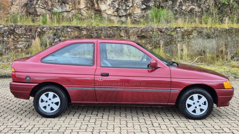 ESCORT 1.6 L 8V GASOLINA 2P MANUAL - 1996 - SãO MARCOS