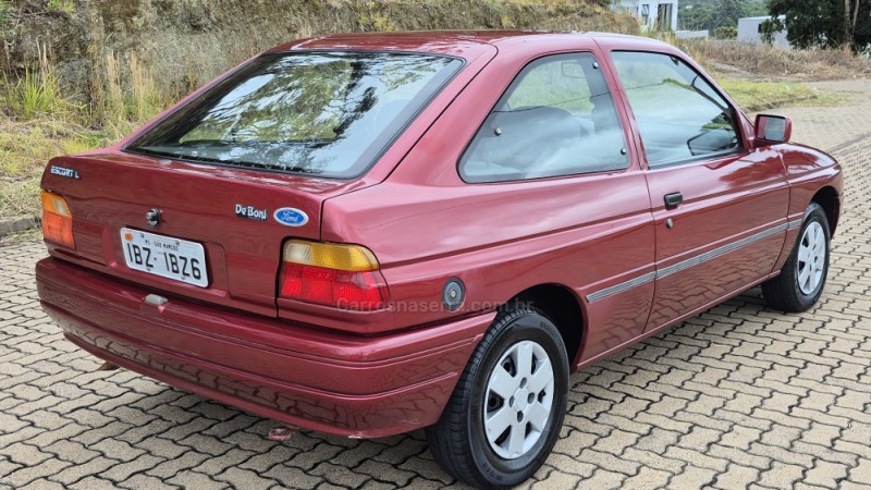 ESCORT 1.6 L 8V GASOLINA 2P MANUAL - 1996 - SãO MARCOS