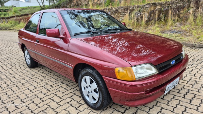 ESCORT 1.6 L 8V GASOLINA 2P MANUAL - 1996 - SãO MARCOS
