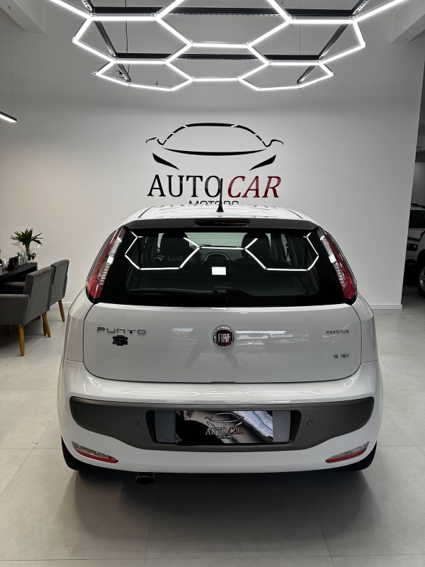 PUNTO 1.6 ESSENCE SP 16V FLEX 4P MANUAL - 2016 - CAXIAS DO SUL