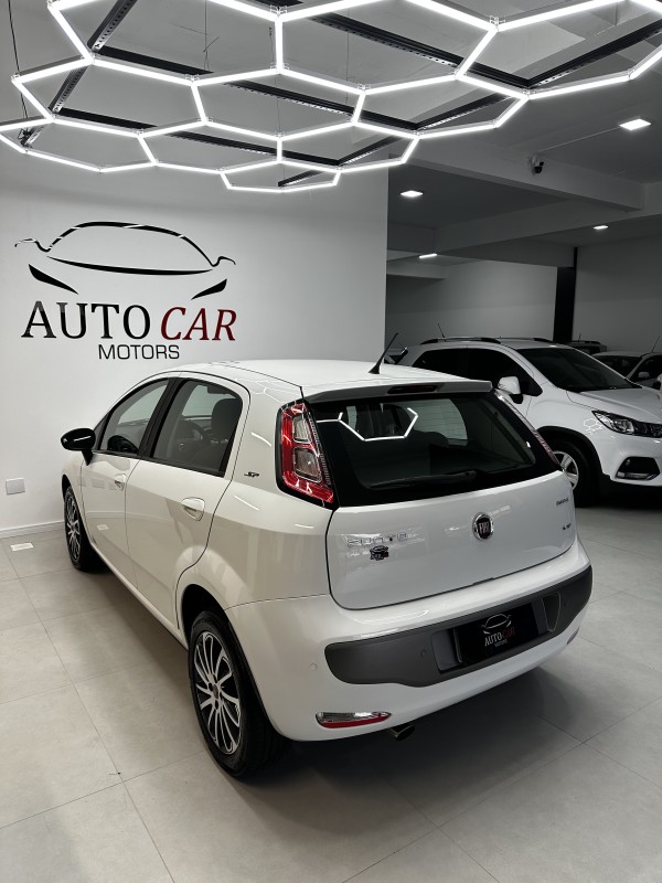 PUNTO 1.6 ESSENCE SP 16V FLEX 4P MANUAL - 2016 - CAXIAS DO SUL