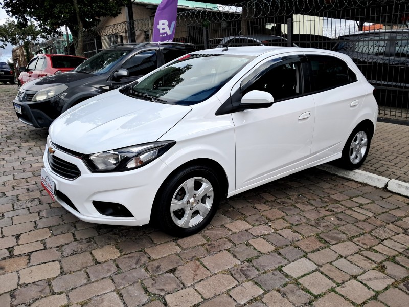ONIX 1.4 MPFI LT 8V FLEX 4P MANUAL - 2019 - CAXIAS DO SUL