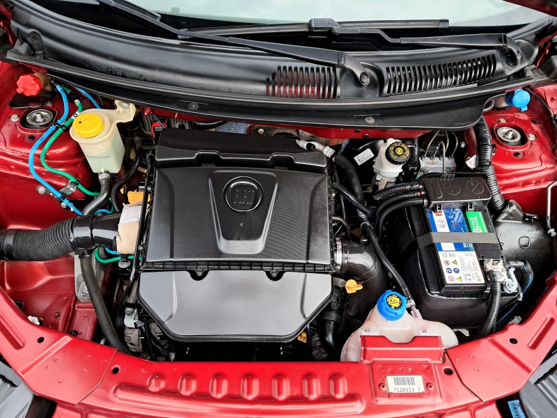 GRAND SIENA 1.6 MPI ESSENCE 16V FLEX 4P MANUAL - 2015 - CAXIAS DO SUL