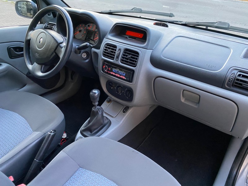 CLIO 1.0 EXPRESSION SEDAN 16V FLEX 4P MANUAL - 2007 - CAXIAS DO SUL
