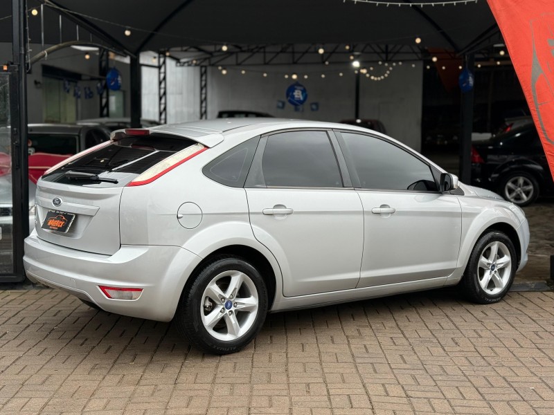 FOCUS 1.6 GLX 8V FLEX 4P MANUAL - 2012 - LAGOA VERMELHA
