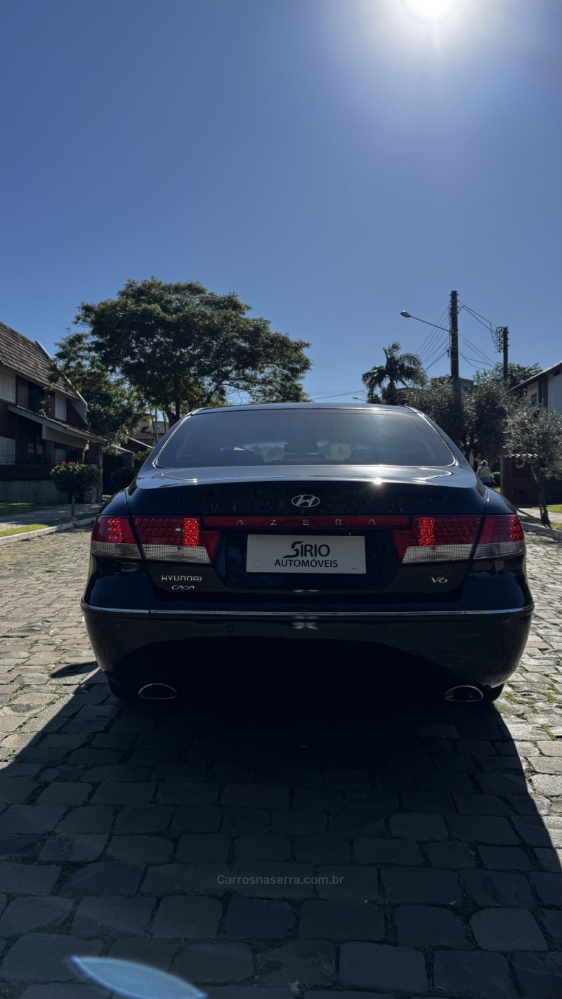 AZERA 3.3 MPFI GLS SEDAN V6 24V GASOLINA 4P AUTOMÁTICO - 2010 - LAJEADO