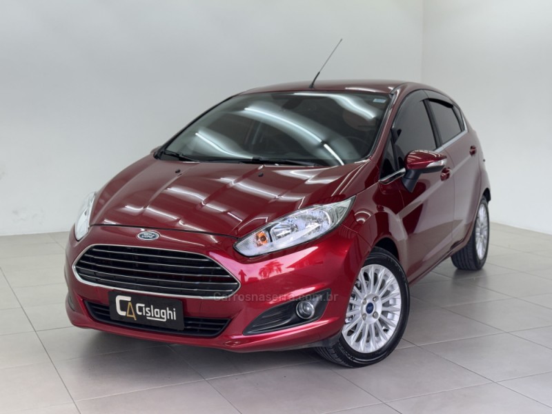 fiesta 1.6 titanium plus hatch 16v flex 4p automatico 2017 carlos barbosa
