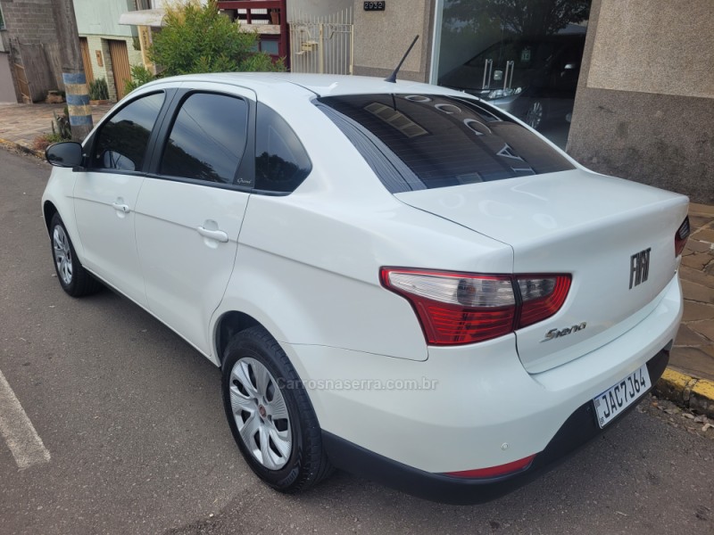 GRAND SIENA 1.4 MPI ATTRACTIVE 8V FLEX 4P MANUAL - 2021 - FLORES DA CUNHA