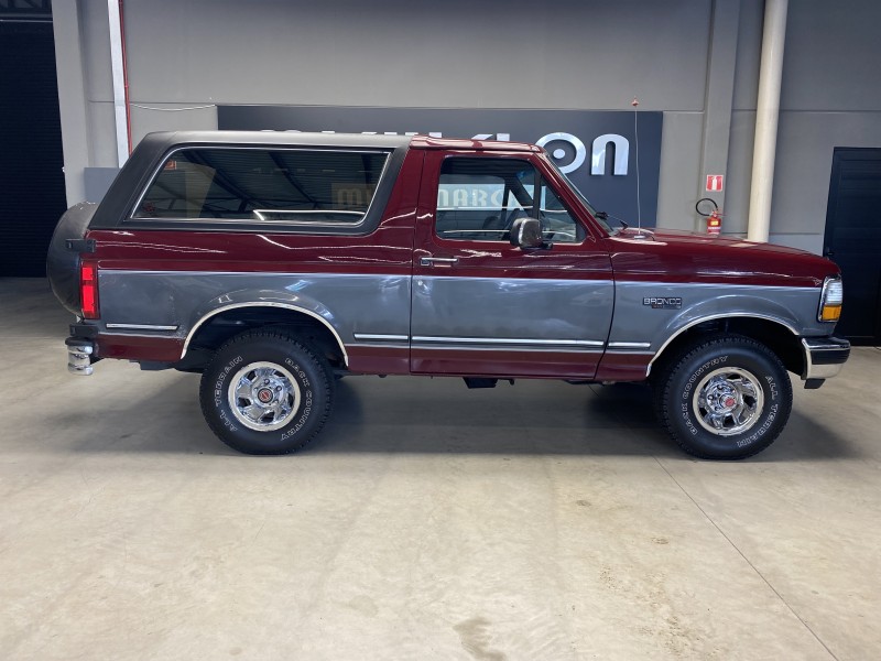 BRONCO 5.8 XLT V8 GASOLINA 2P AUTOMÁTICO - 1992 - CAXIAS DO SUL