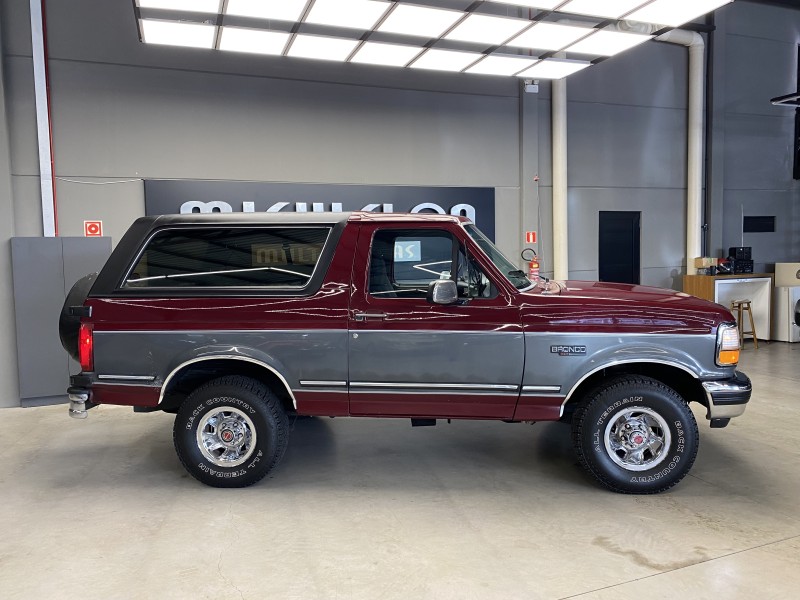 BRONCO 5.8 XLT V8 GASOLINA 2P AUTOMÁTICO - 1992 - CAXIAS DO SUL