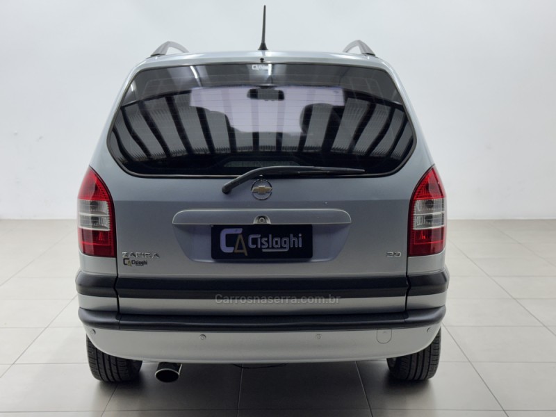 ZAFIRA 2.0 MPFI ELEGANCE 16V GASOLINA 4P MANUAL - 2010 - CARLOS BARBOSA