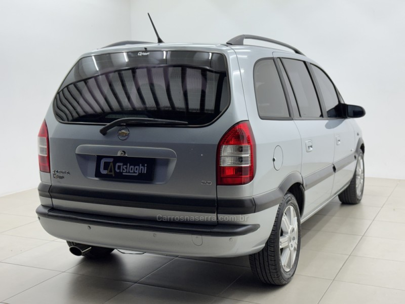 ZAFIRA 2.0 MPFI ELEGANCE 16V GASOLINA 4P MANUAL - 2010 - CARLOS BARBOSA