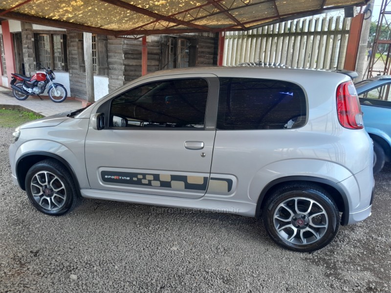 UNO 1.4 SPORTING 8V FLEX 2P MANUAL - 2012 - VERANóPOLIS