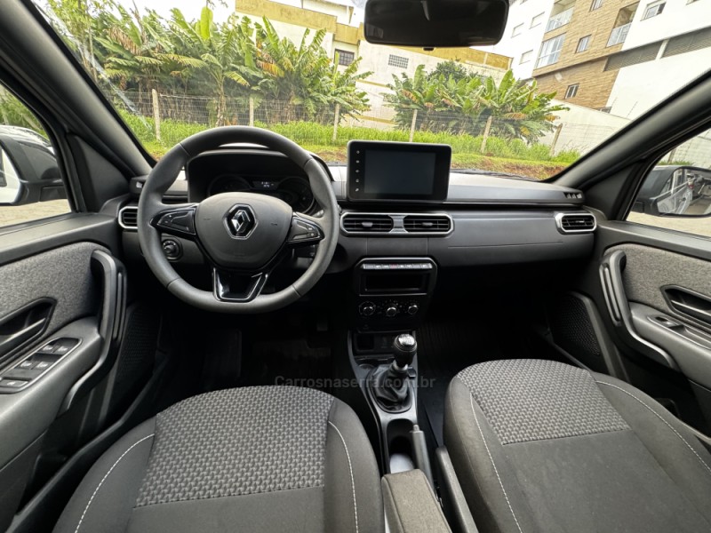 OROCH 1.6 16V SCE INTENSE FLEX 4P MANUAL - 2023 - FELIZ