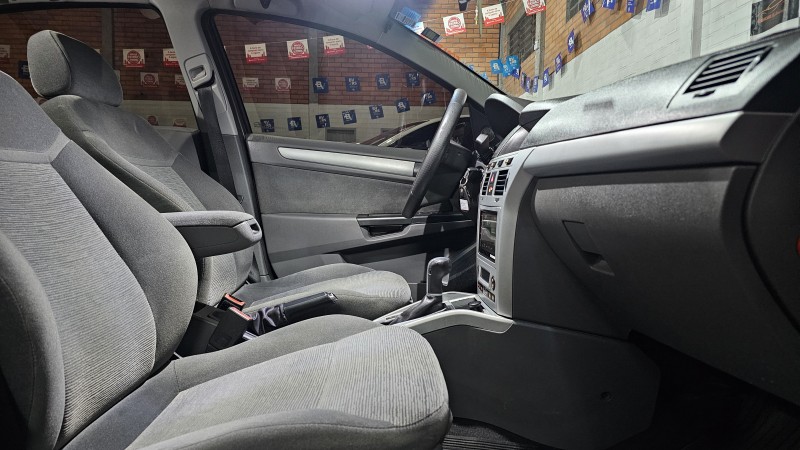 VECTRA 2.0 MPFI ELEGANCE 8V FLEX 4P AUTOMÁTICO - 2010 - CAXIAS DO SUL