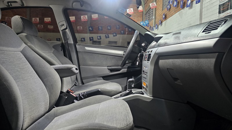 VECTRA 2.0 MPFI ELEGANCE 8V FLEX 4P AUTOMÁTICO - 2010 - CAXIAS DO SUL