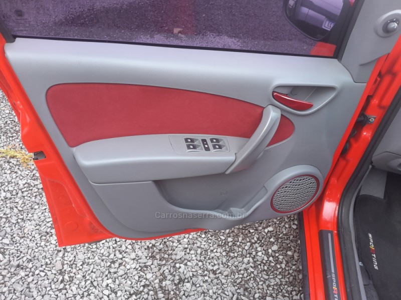 PALIO 1.6 MPI SPORTING 16V FLEX 4P MANUAL - 2013 - VERANóPOLIS