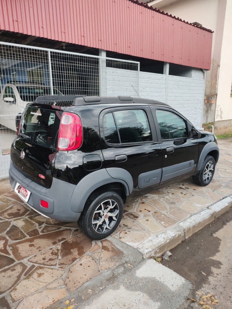 UNO 1.0 WAY 8V FLEX 4P MANUAL - 2012 - TRêS COROAS