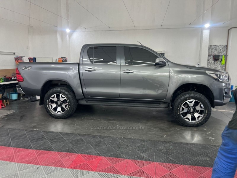 HILUX 2.8 SRX 4X4 CD 16V DIESEL 4P AUTOMÁTICO - 2020 - FELIZ