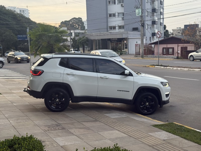 COMPASS 2.0 SPORT 4X4 16V FLEX 4P AUTOMÁTICO - 2018 - FARROUPILHA