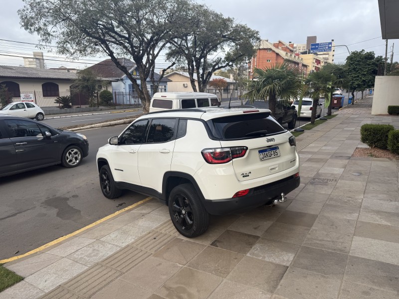 COMPASS 2.0 SPORT 4X4 16V FLEX 4P AUTOMÁTICO - 2018 - FARROUPILHA