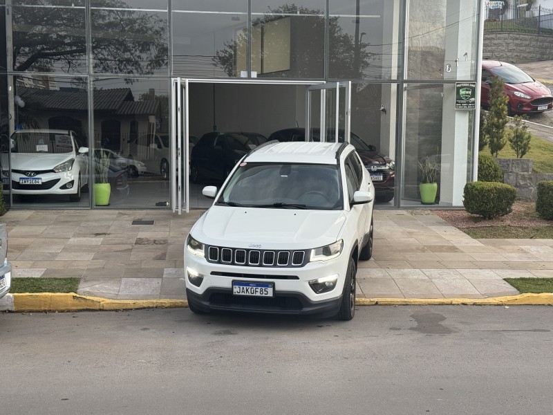 COMPASS 2.0 SPORT 4X4 16V FLEX 4P AUTOMÁTICO - 2018 - FARROUPILHA