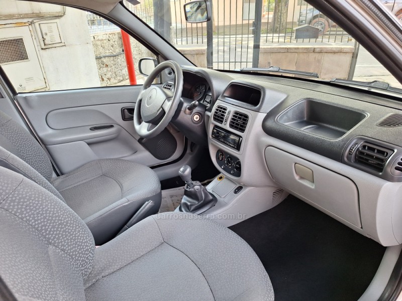 CLIO 1.0 CAMPUS 16V FLEX 4P MANUAL - 2011 - CAXIAS DO SUL