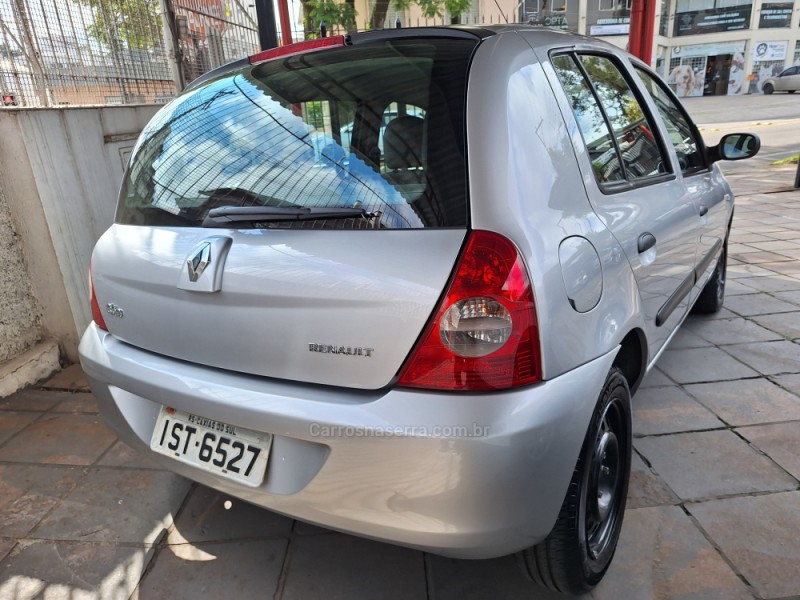 CLIO 1.0 CAMPUS 16V FLEX 4P MANUAL - 2011 - CAXIAS DO SUL