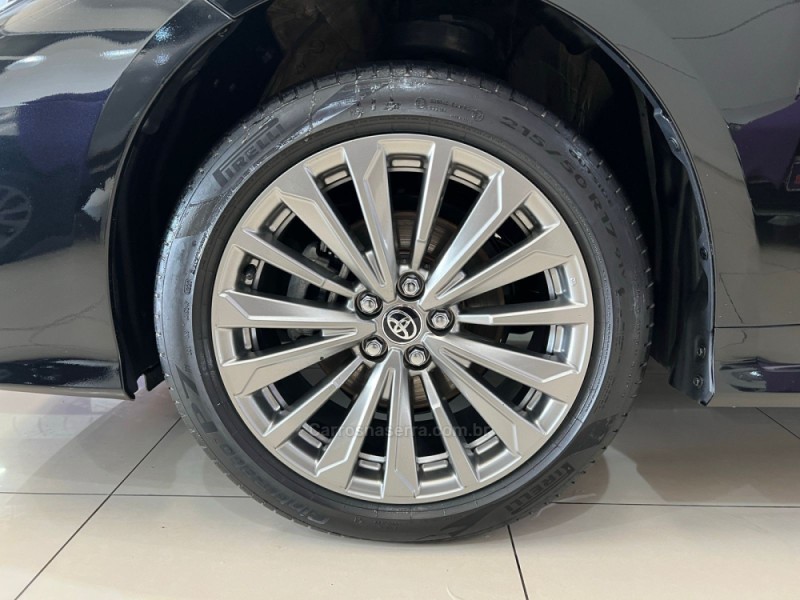 COROLLA 2.0 XEI 16V FLEX 4P AUTOMÁTICO - 2024 - CAXIAS DO SUL