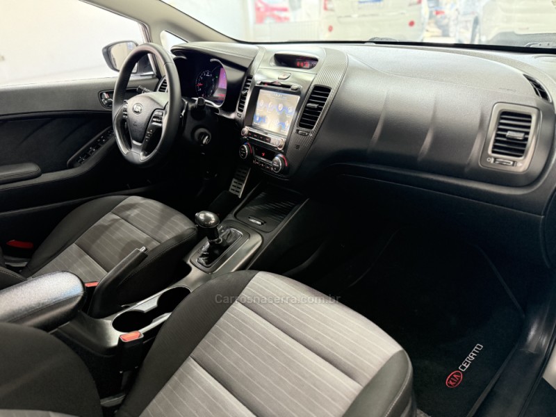 CERATO 1.6 SX3 16V FLEX 4P AUTOMÁTICO - 2014 - NOVO HAMBURGO