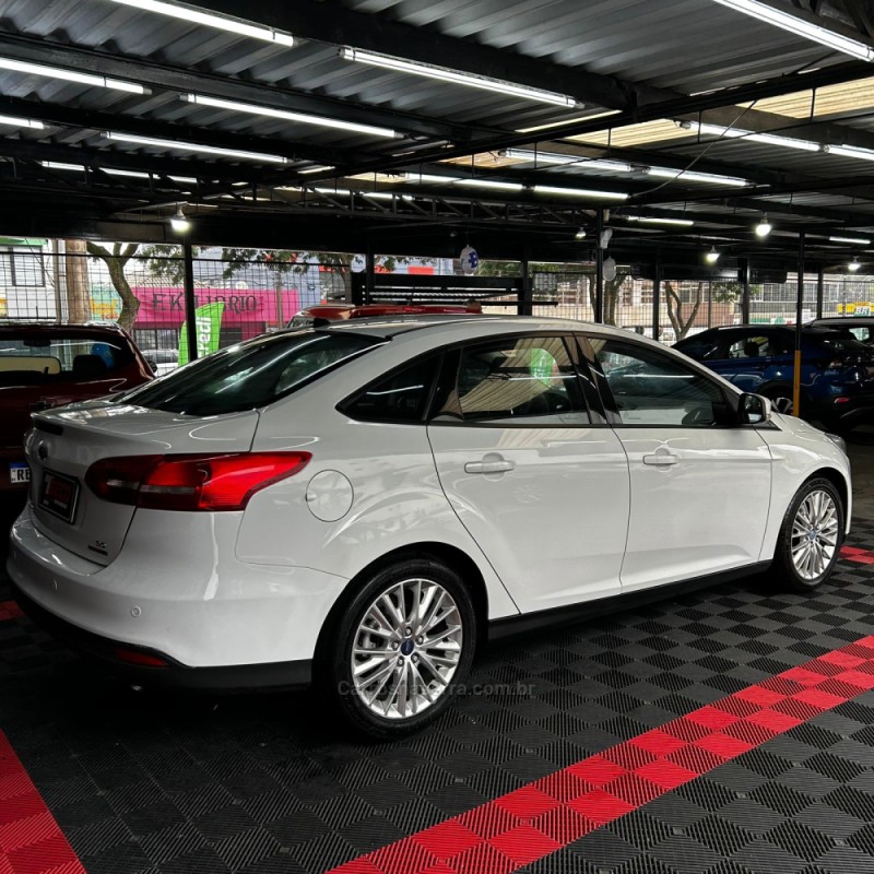 FOCUS 2.0 SE PLUS 16V FLEX 4P AUTOMÁTICO - 2016 - PASSO FUNDO