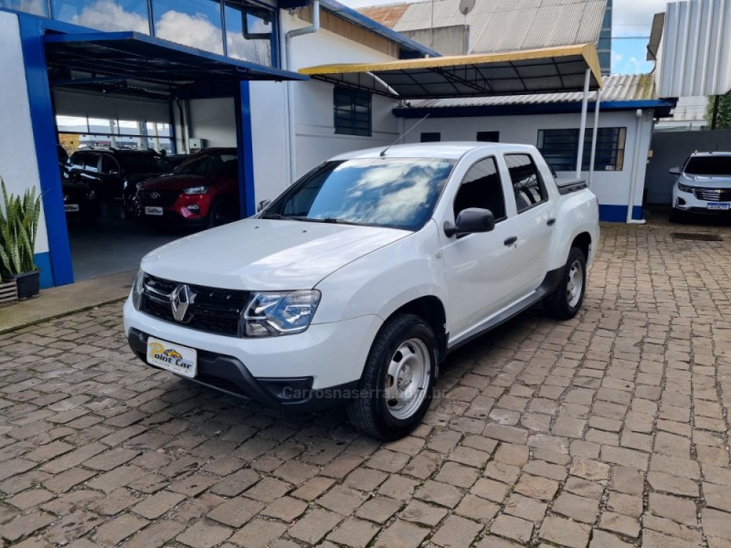 OROCH 1.6 16V SCE INTENSE FLEX 4P MANUAL - 2018 - VACARIA