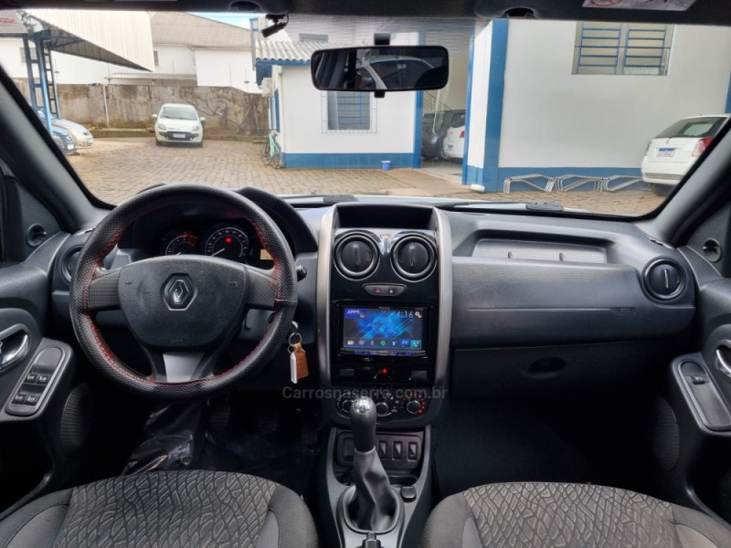 OROCH 1.6 16V SCE INTENSE FLEX 4P MANUAL - 2018 - VACARIA
