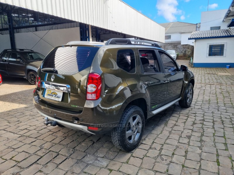 DUSTER 2.0 TECH ROAD 4X2 16V FLEX 4P MANUAL - 2013 - VACARIA