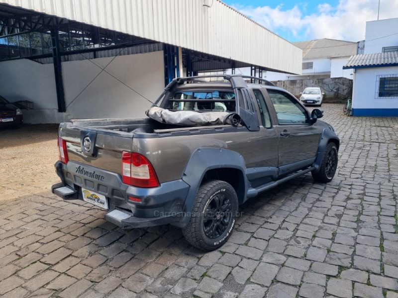 STRADA 1.8 MPI ADVENTURE LOCKER CD 8V FLEX 2P MANUAL - 2010 - VACARIA