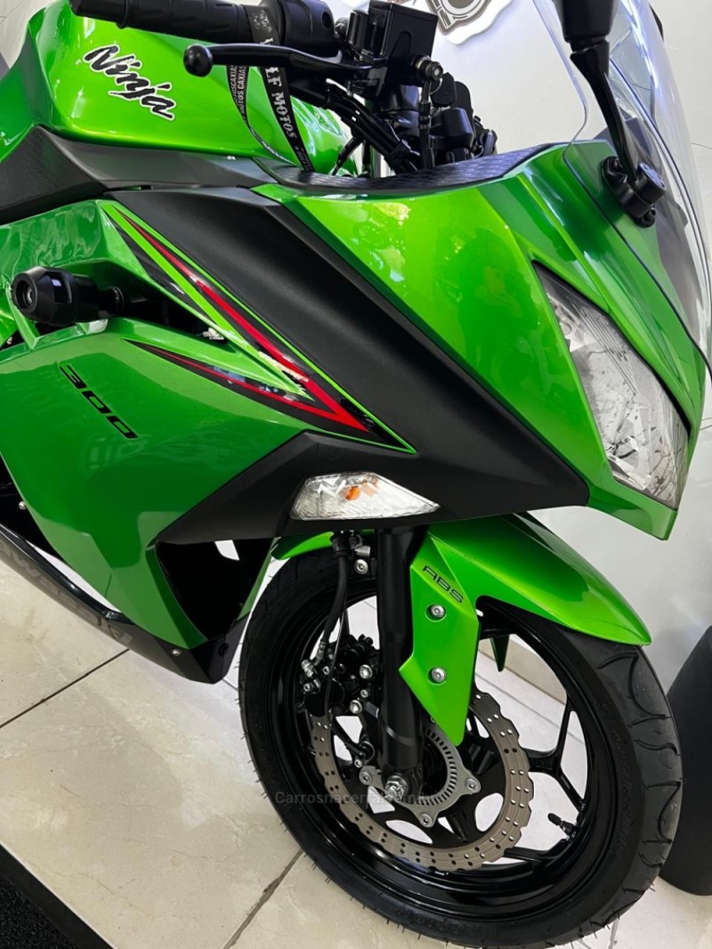 NINJA 300 ABS LIMITED EDITION - 2024 - CAXIAS DO SUL